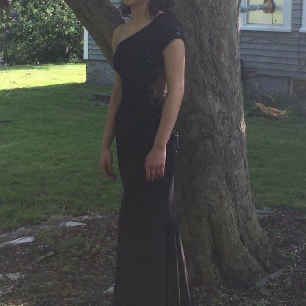 Prom Dress - Picture 2 of 6